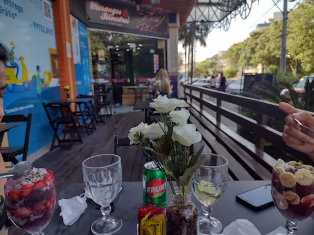 Morangos Silvestres Café