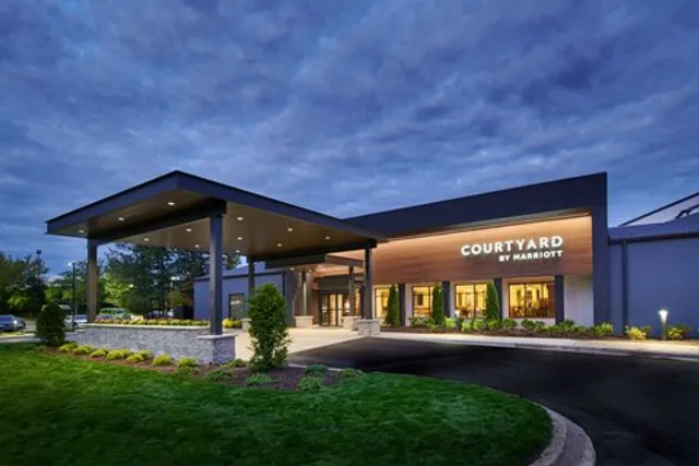 Courtyard by Marriott Chicago Lincolnshire
