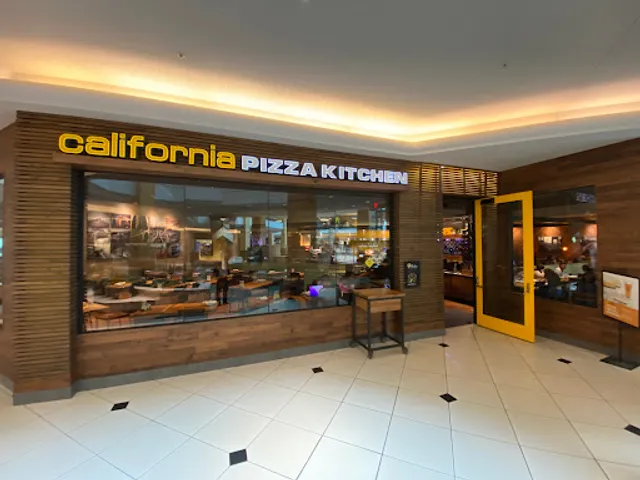 California Pizza Kitchen at Somerset
