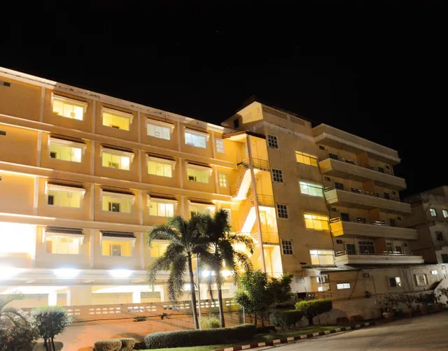 Submukdapoom Place Hotel