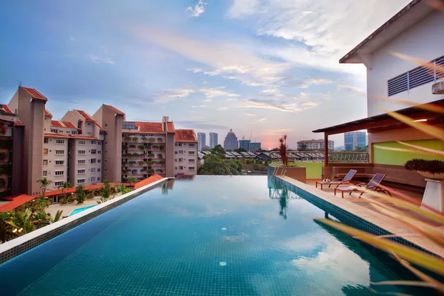 Peninsula Residence All Suite Hotel