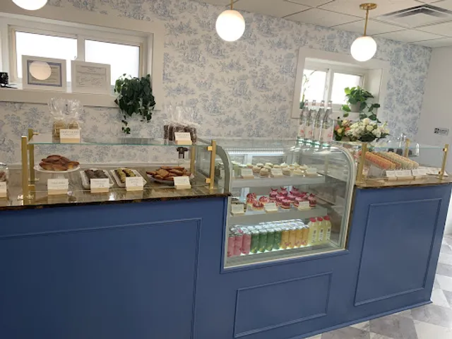 Patisserie Lola