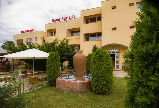 Hotel adria din Saturn