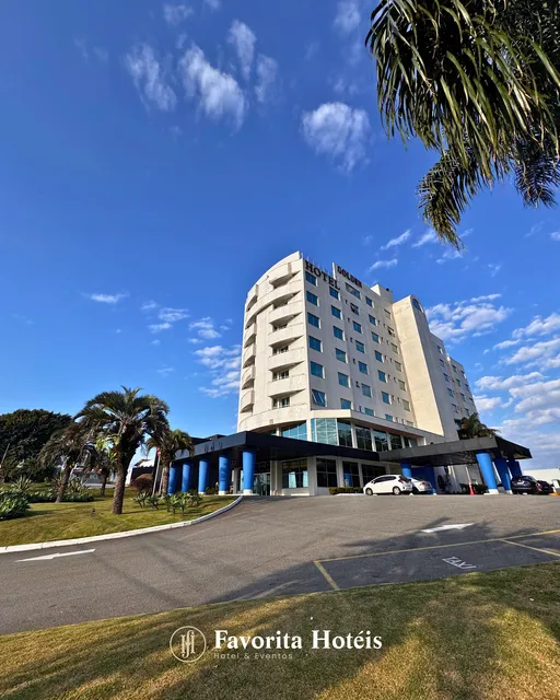 Favorita Golden Hotel & Eventos