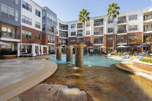 The Richmond at Uptown