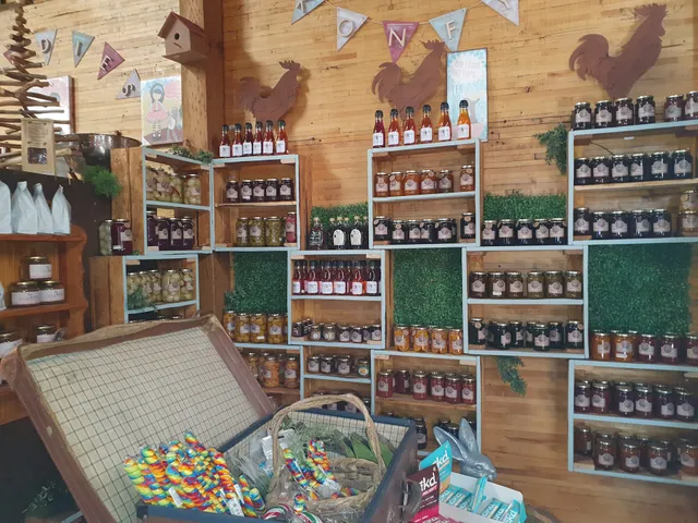 Maple Ranch Moss and Maple Family Pub & Grill.