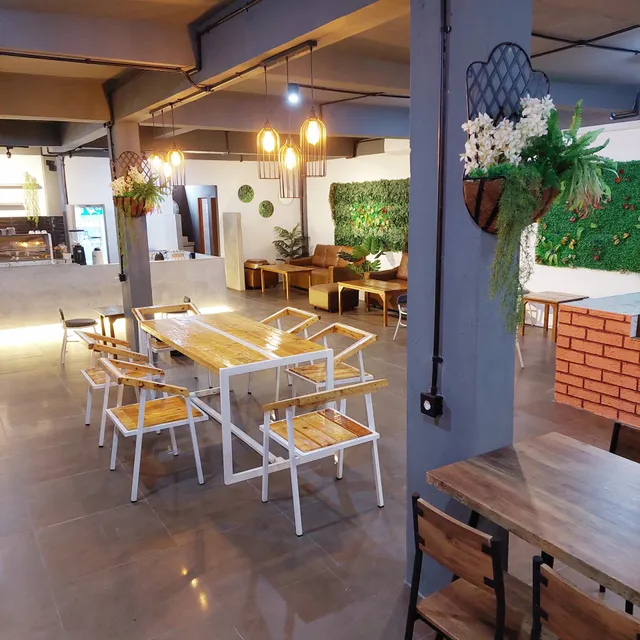 Amicable Coffee & Pao Speciality