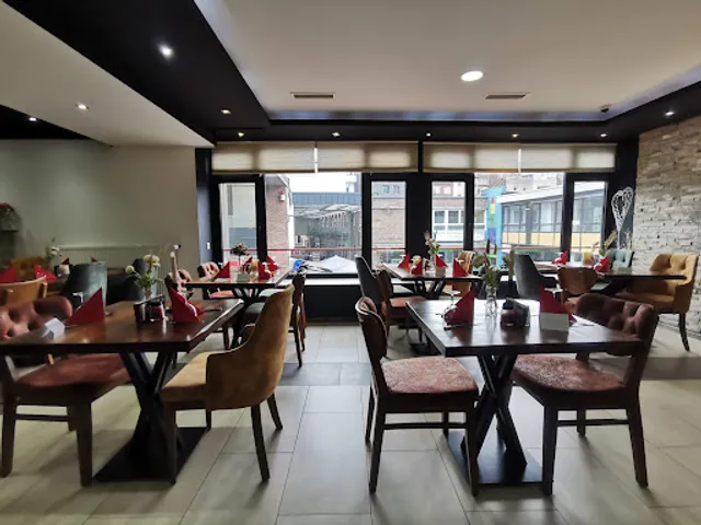 Han Palas Restaurant