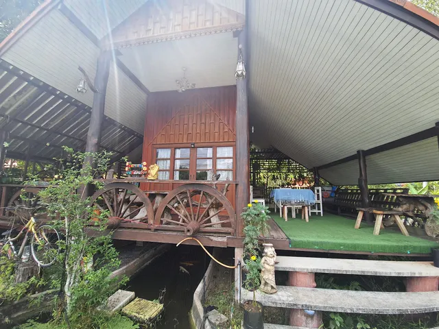 Baan Thabthong (บ้านทับทอง)