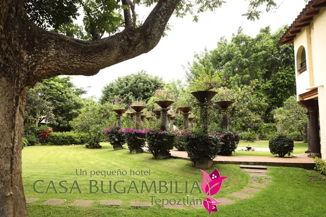 Casa Bugambilia