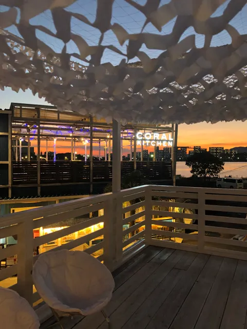 海辺でBBQ - COMPASS 西宮ビーチリゾート