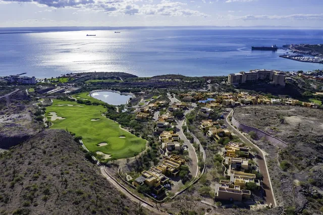 Puerta Cortés Vistamar