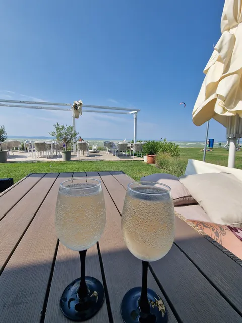 MobyDick Beach Café