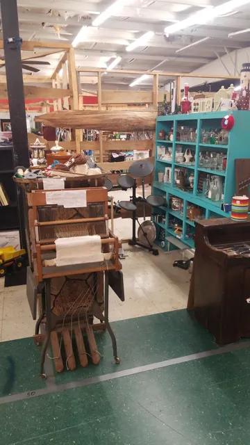 The Back Porch Flea Market