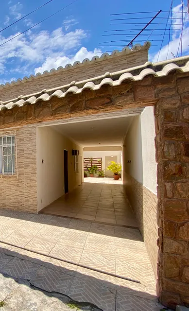 Casa Praia do Forte atrás da feirinha