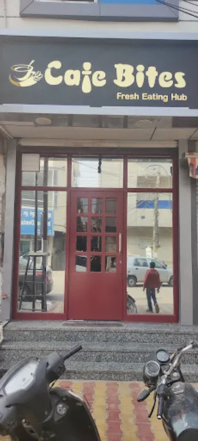 Cafe bites fresh eating hub