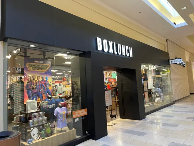 BoxLunch