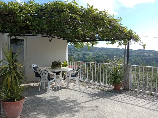 Casa MiraXurés, VUT