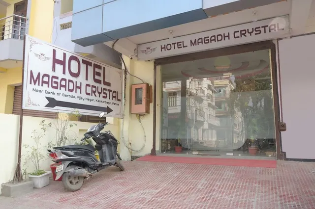 FabExpress Magadh Crystal