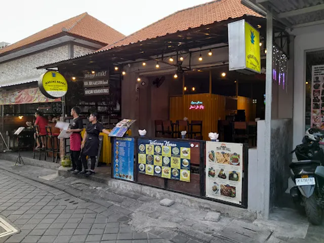 Warung Nenas