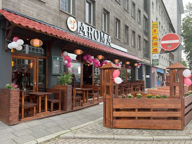 AROMA Vietnamese Kitchen & Sushi Bar