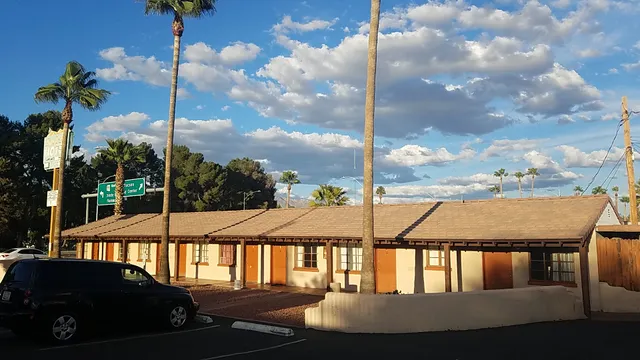 Sunland Motel