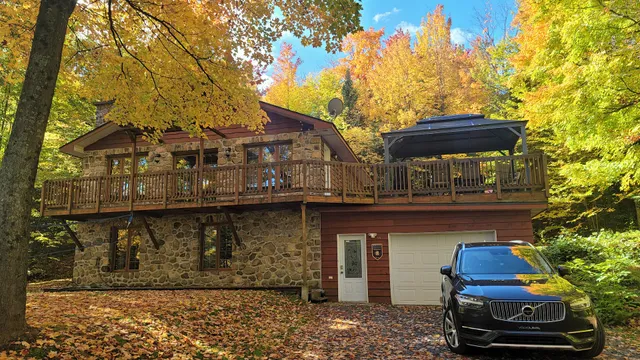 chaletalouerleslaurentides.com