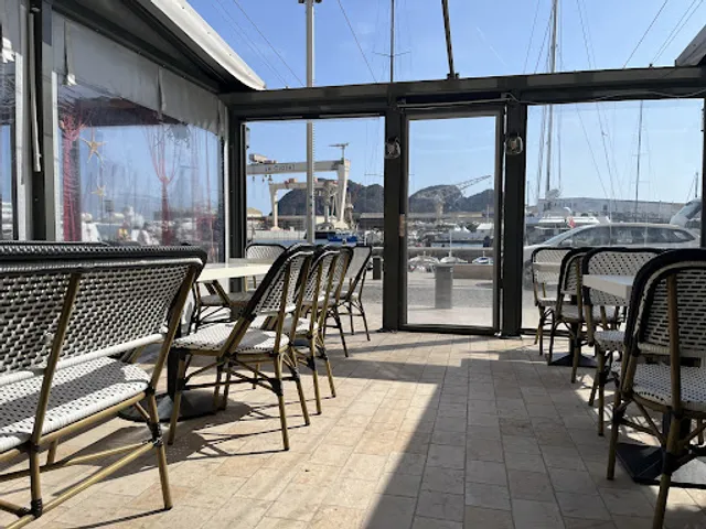 Les Piapia Restaurant