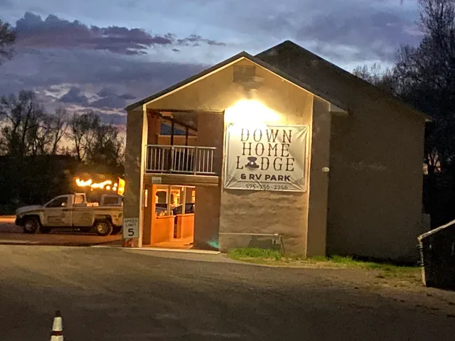 Down Home Lodge & Family RV Resort