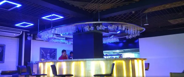 DPL Restaurant & Bar