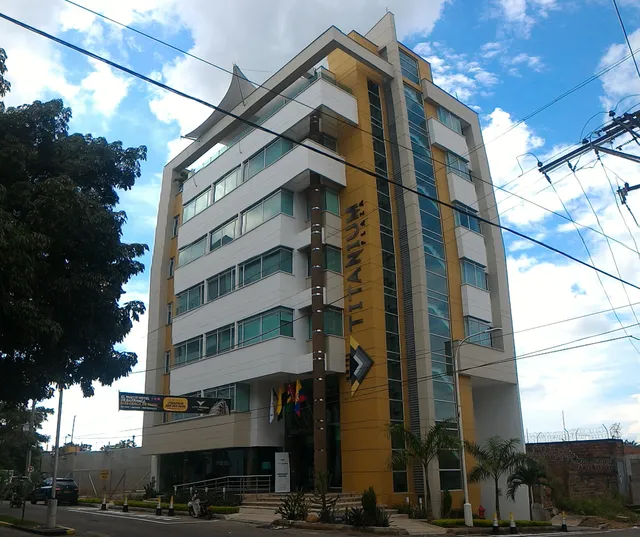 Hotel Titanium Plaza