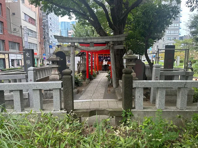 Chikusainari Shrine