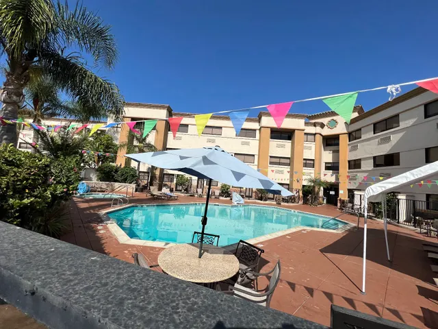 Holiday Inn Santa ANA-Orange Co.