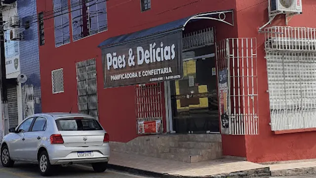 Panificadora Pães e Delícias