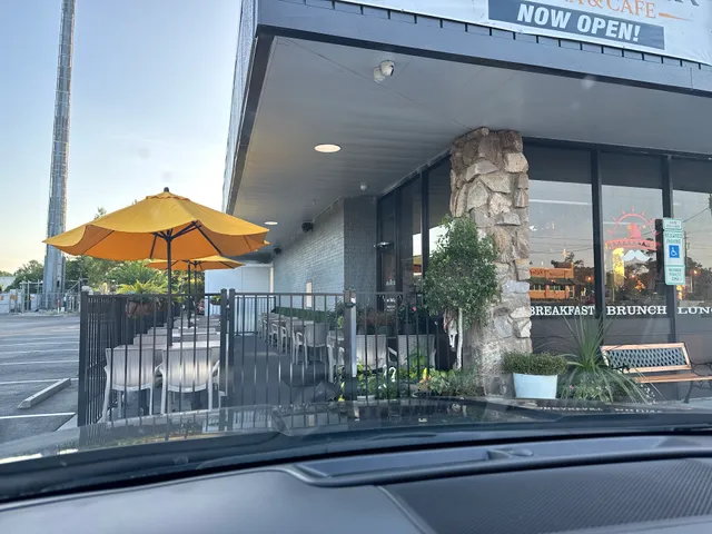 Amanecer Cocina & Café - Gordon