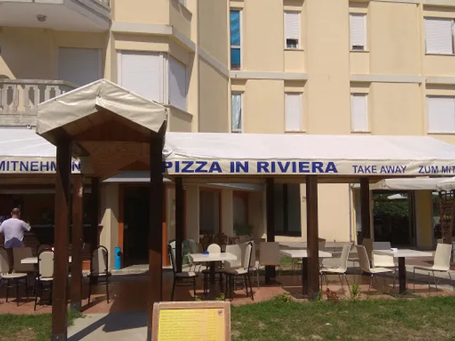 Pizza in Riviera