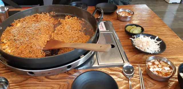 유가네닭갈비장림점