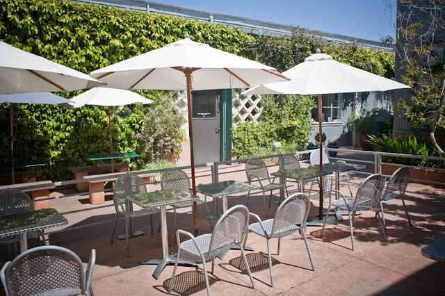 UQBAR Mediterranean Cafe