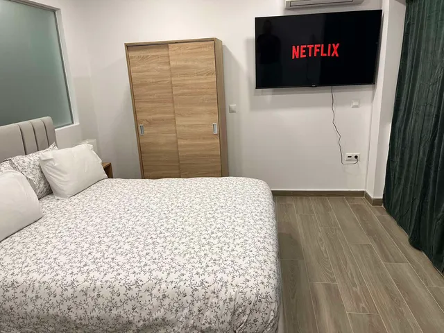 Academy's Modern Apartment