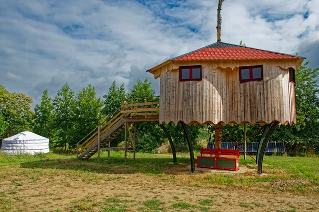 YOURTES et ROULOTTE de la LAÏTA à Clohars-Carnoet Finistère