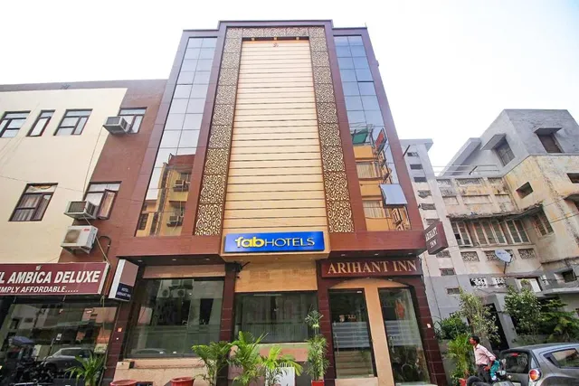 FabHotel Arihant Inn - Hotel in Karol Bagh