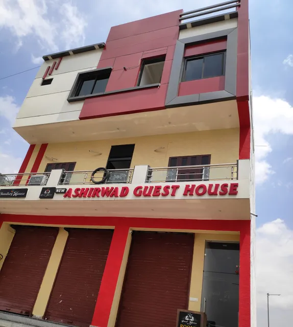 OYO 41067 Hotel New Ashirwad Kishangard