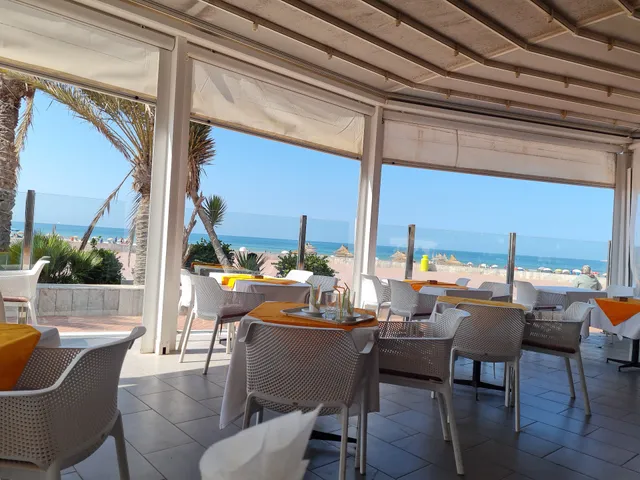 La Cote D'Or - Cafe & Restaurant