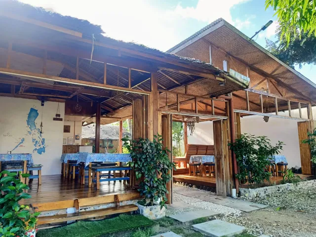 Lunazul Guesthouse_Restaurant, Coworking Space & Gym