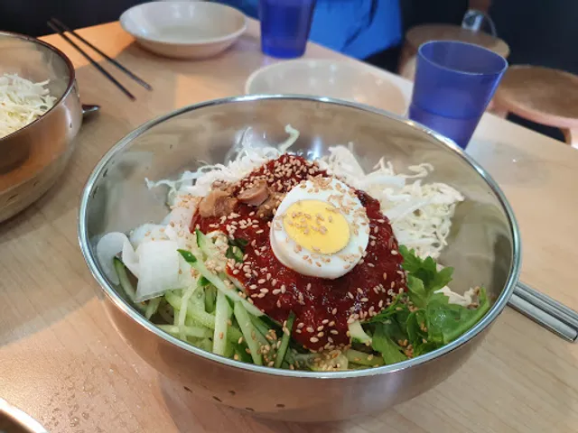 자성당쫄면 본점