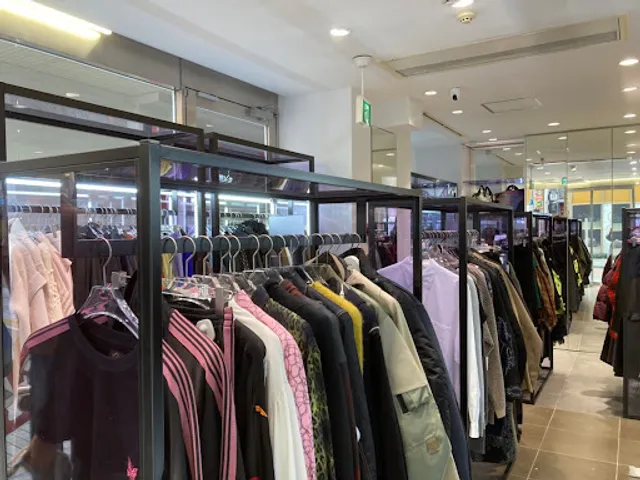 kindal kindall shinjuku store