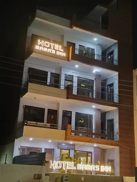 Hotel Baba's Inn - Subhash Chowk Gurugram Sec 39