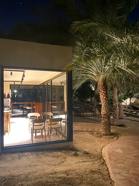 Under the shade Coffee