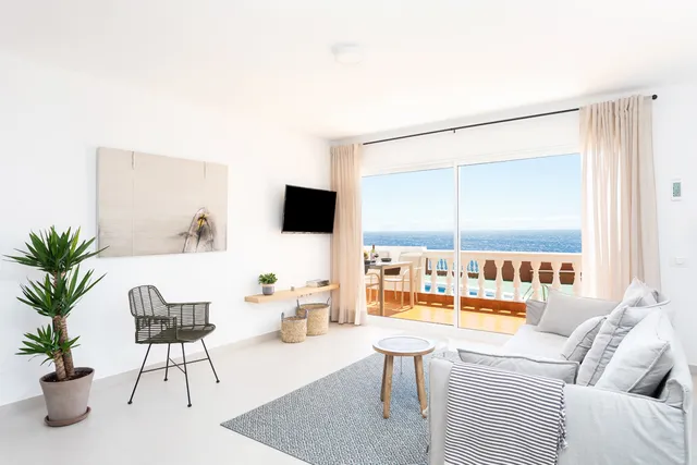 Sunrise on The Ocean