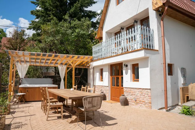 Chillinn Eger Cottages